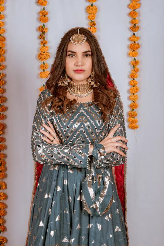 MWF7 - Miras Clothing