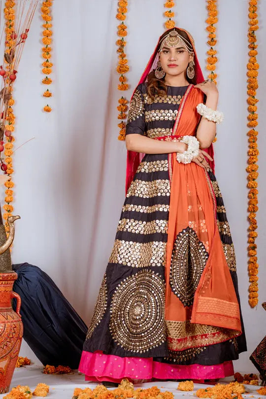 MWF11 - Miras Clothing