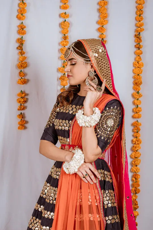 MWF11 - Miras Clothing