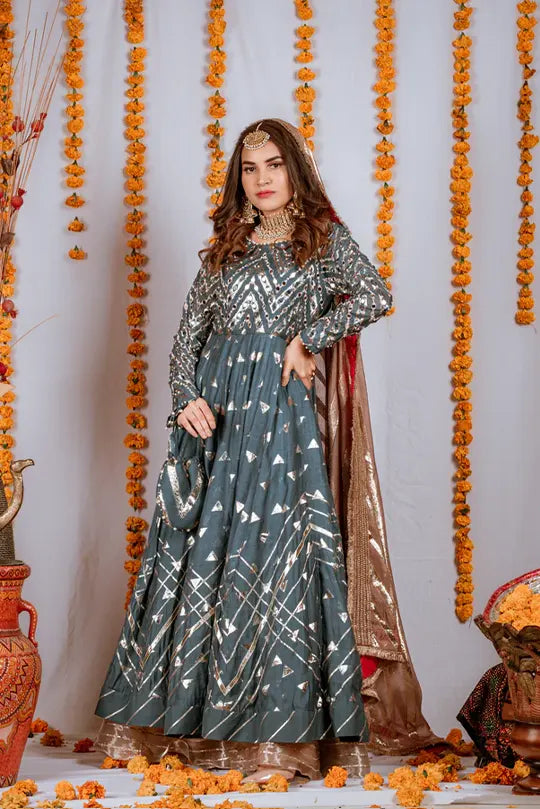 MWF7 - Miras Clothing