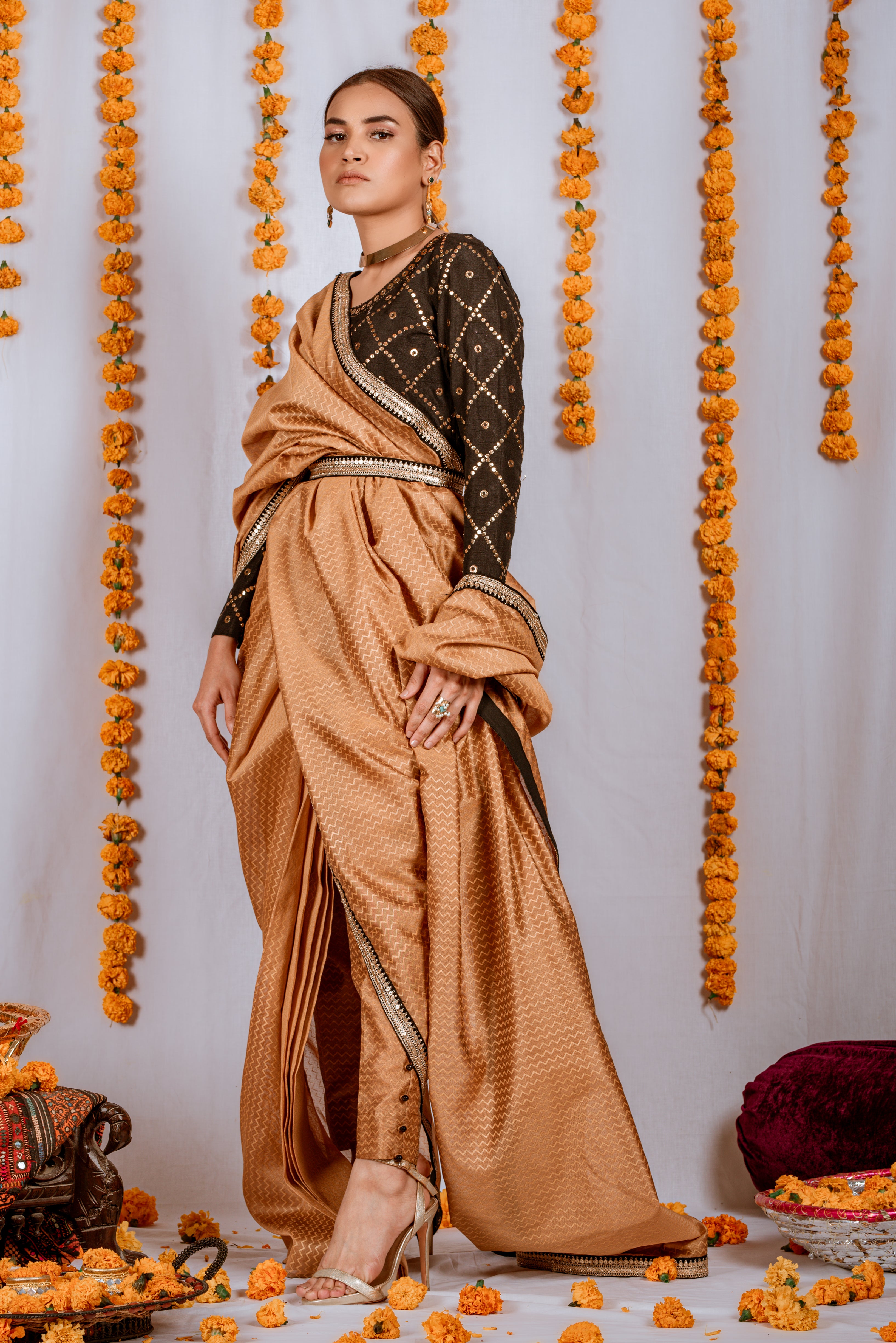 MWF9 - Miras Clothing