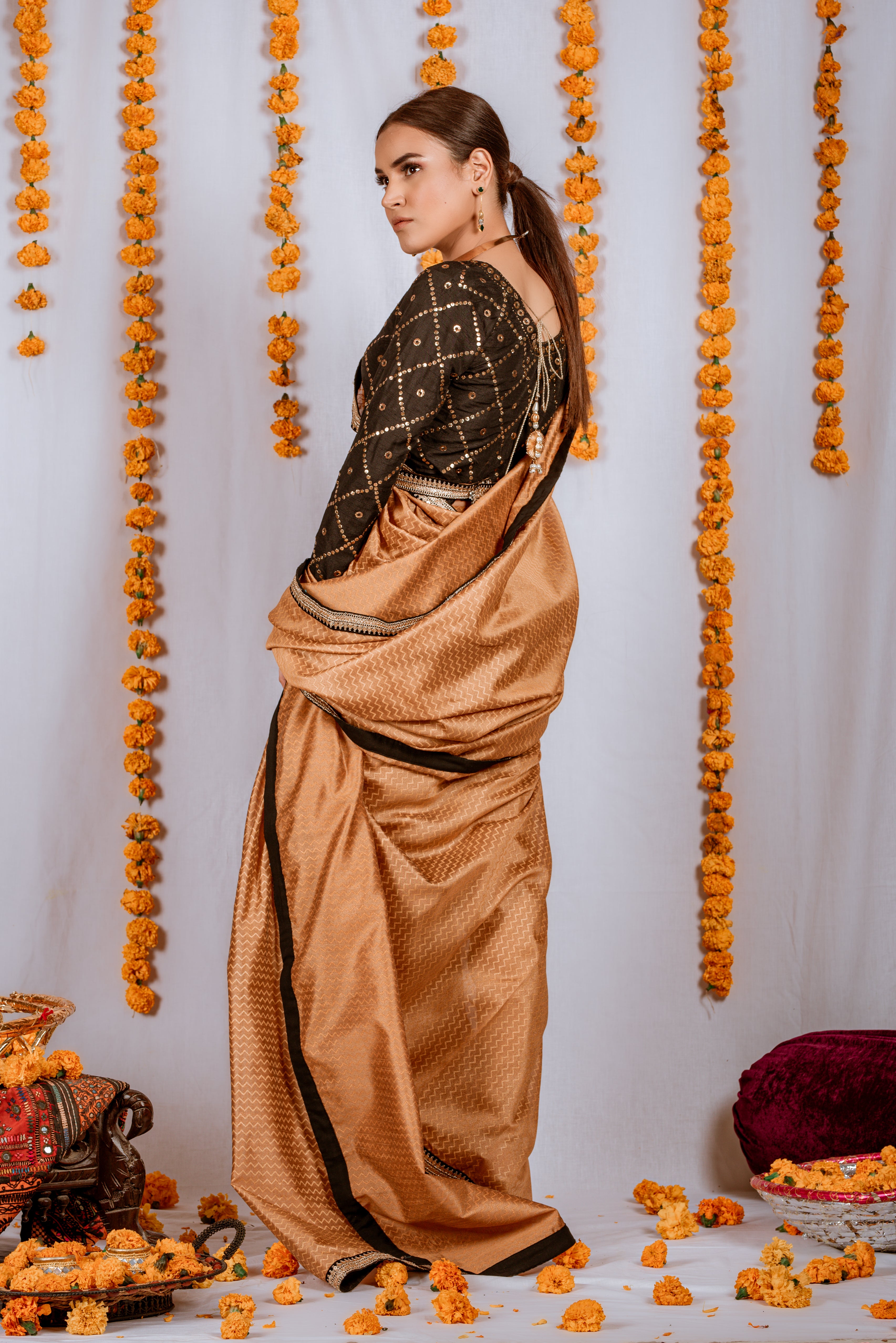 MWF9 - Miras Clothing