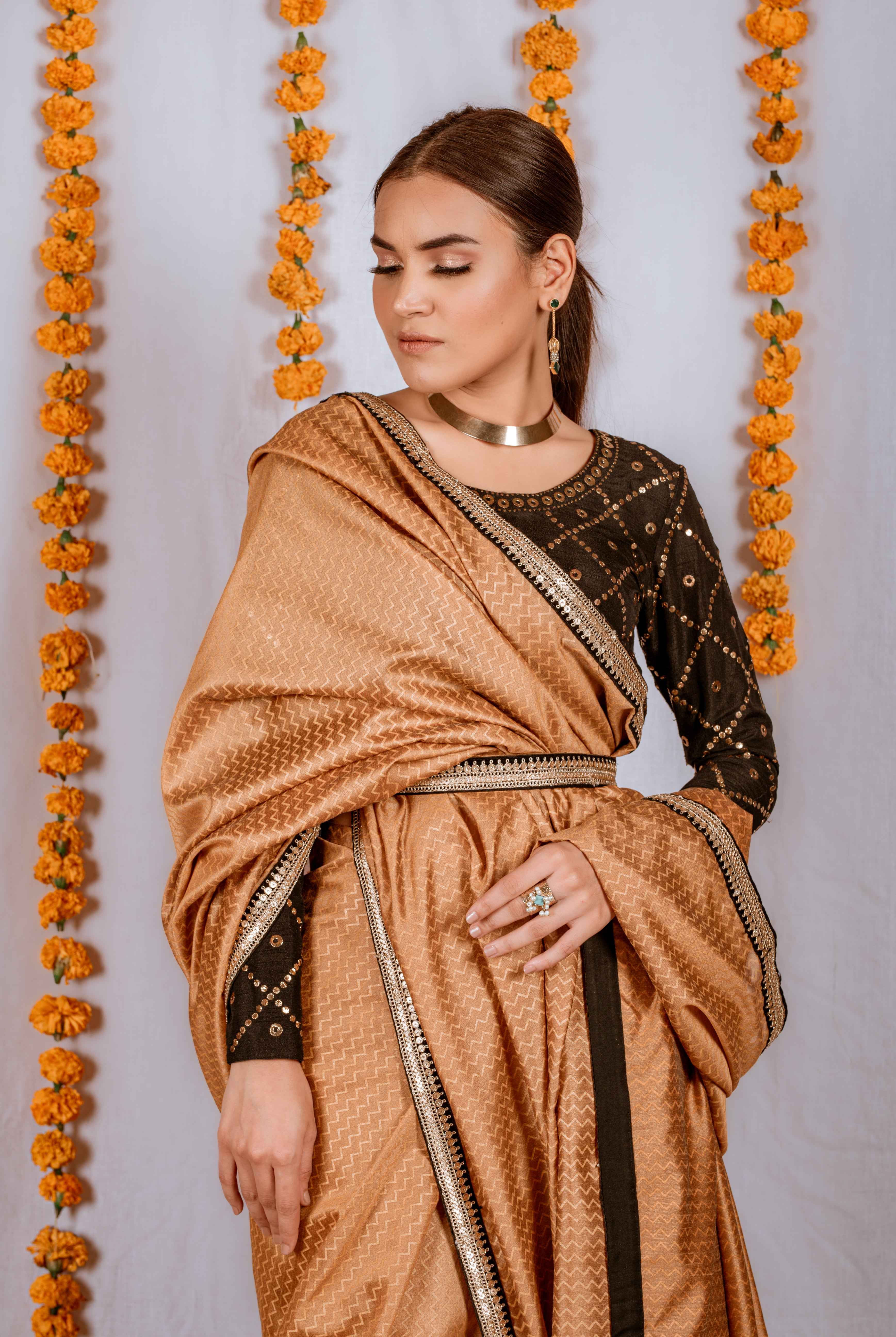 MWF9 - Miras Clothing