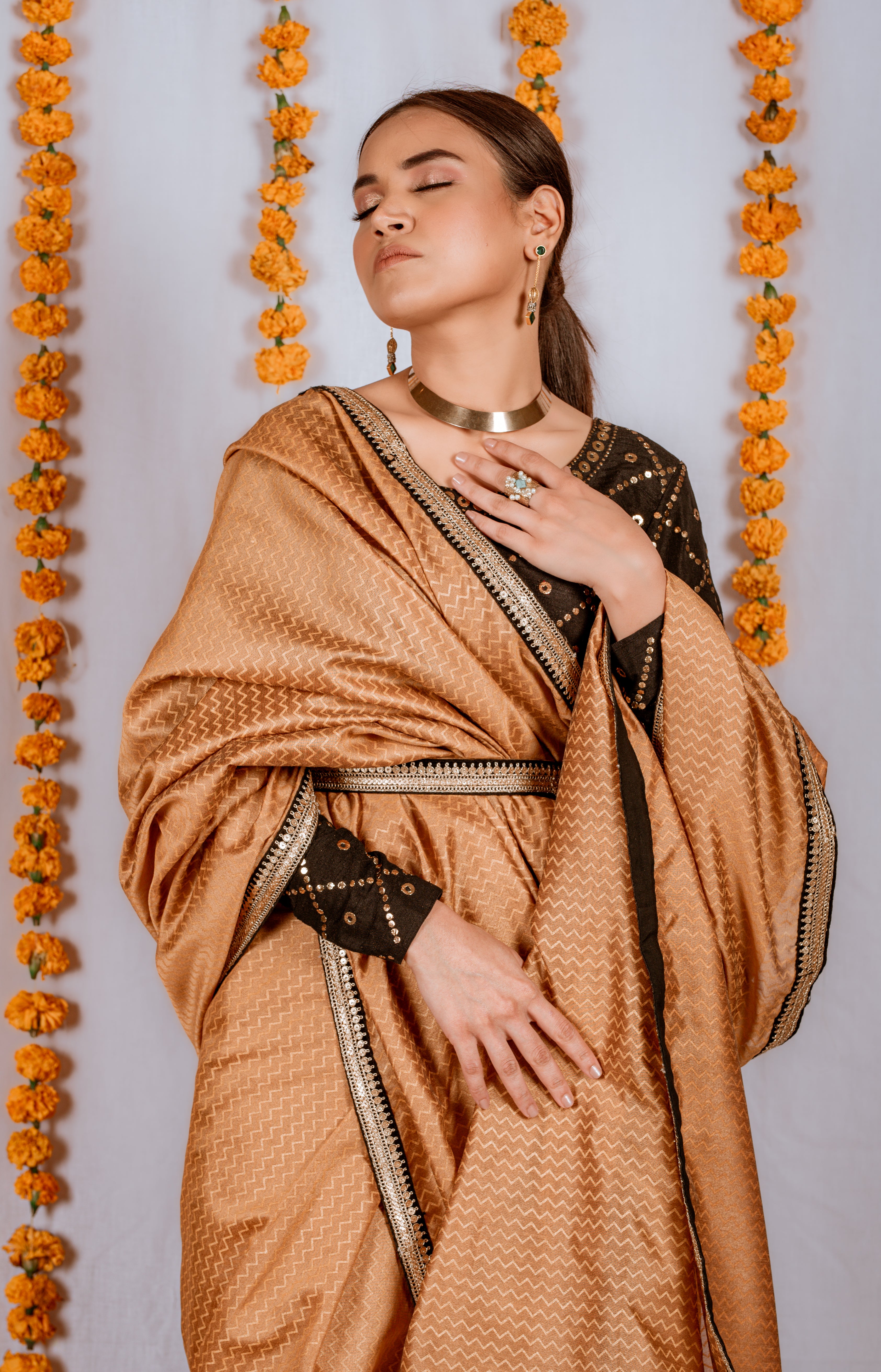 MWF9 - Miras Clothing