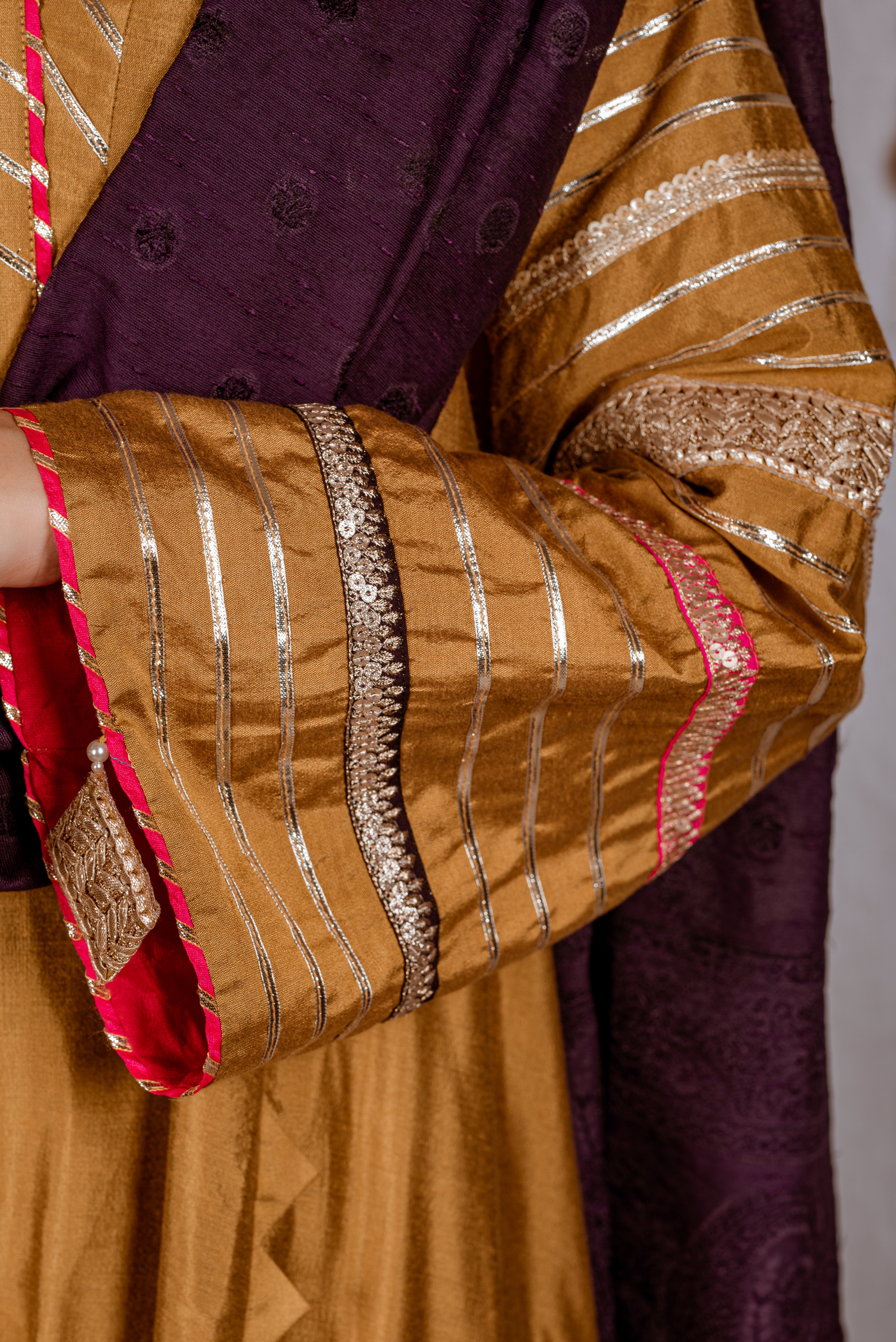 MWF2 - Miras Clothing