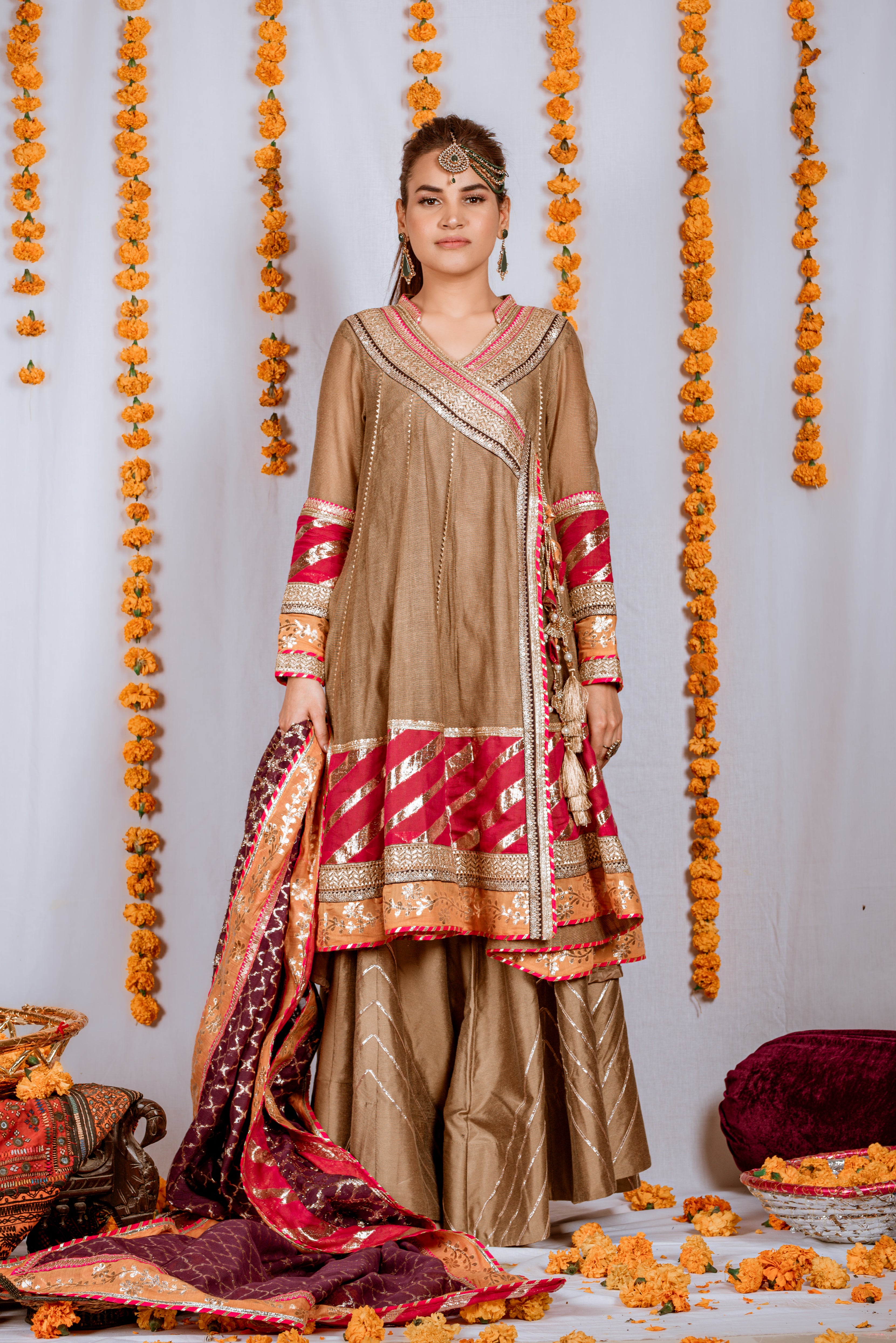 MWF8 - Miras Clothing