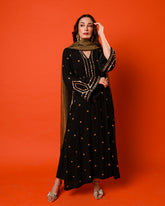 MCS4 - Miras Clothing