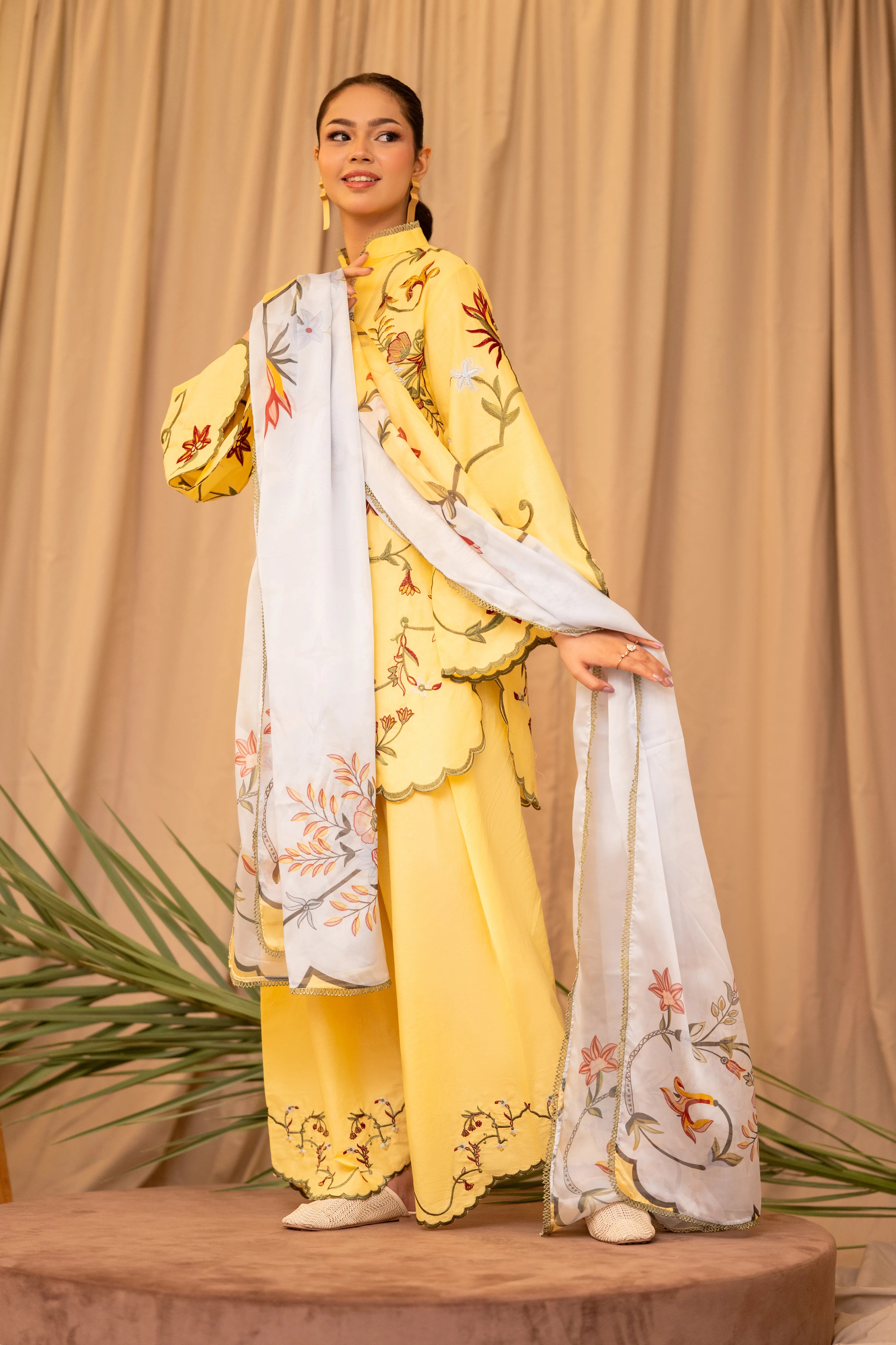 Sunlit Vines - Miras Clothing