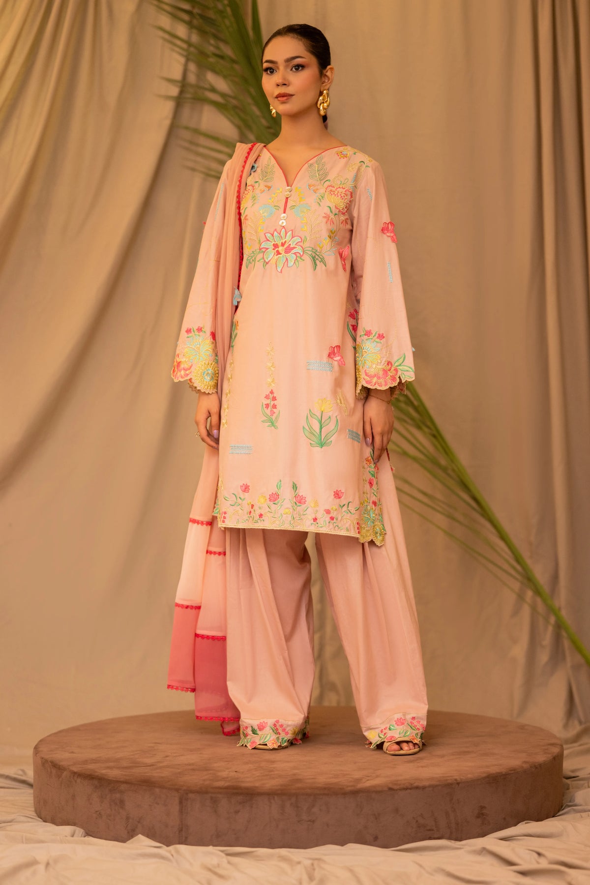 Blush Garden - Miras Clothing