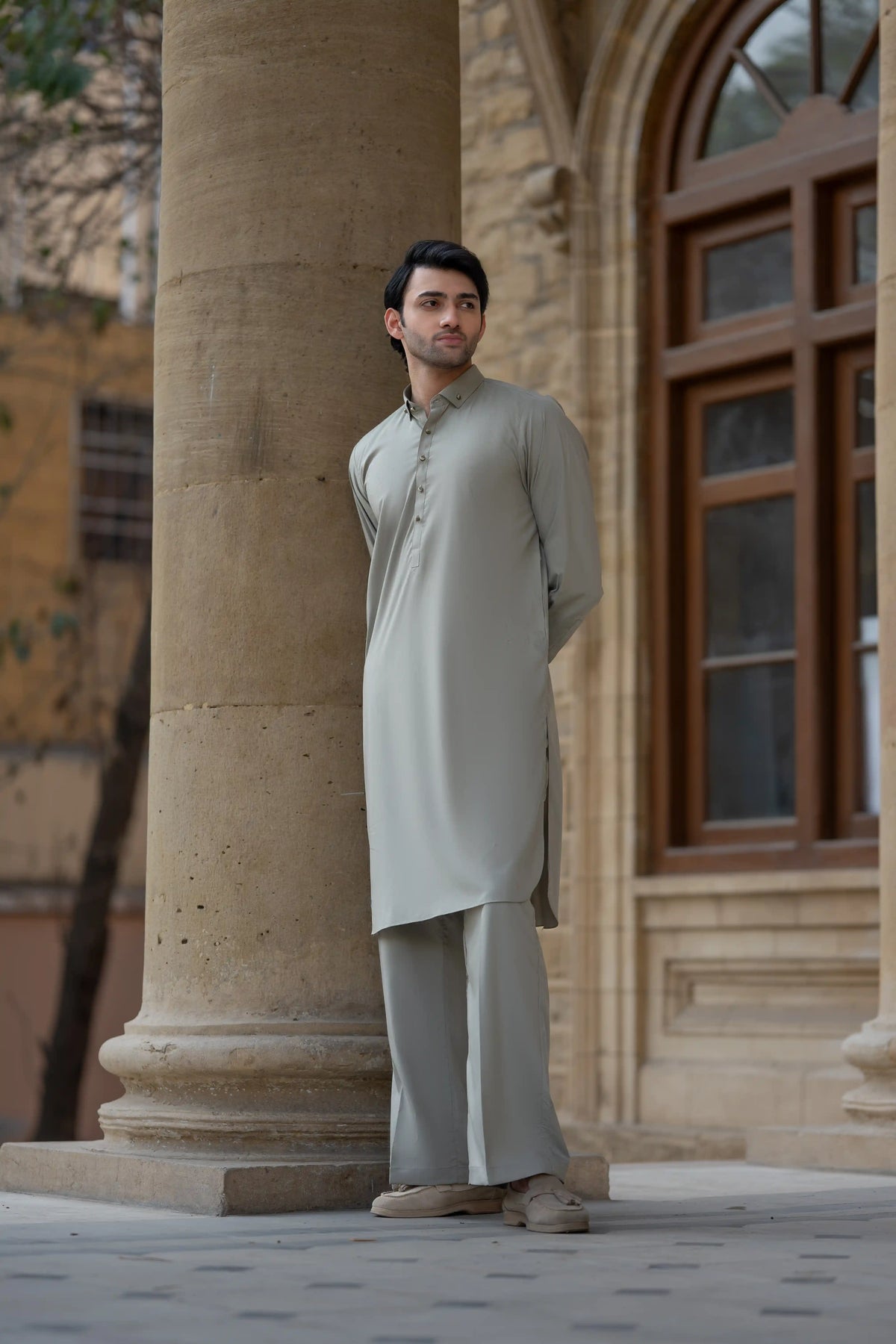 Classic Crest - Miras Clothing